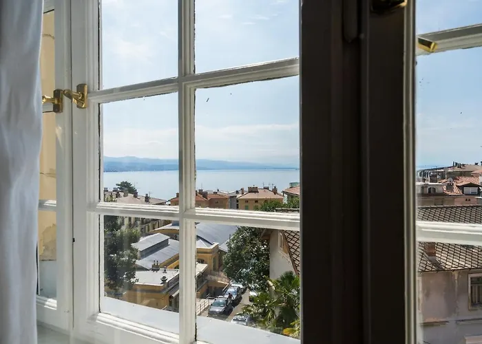 Ah Design Deluxe דירה *