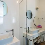 Ah Design Deluxe Apartment