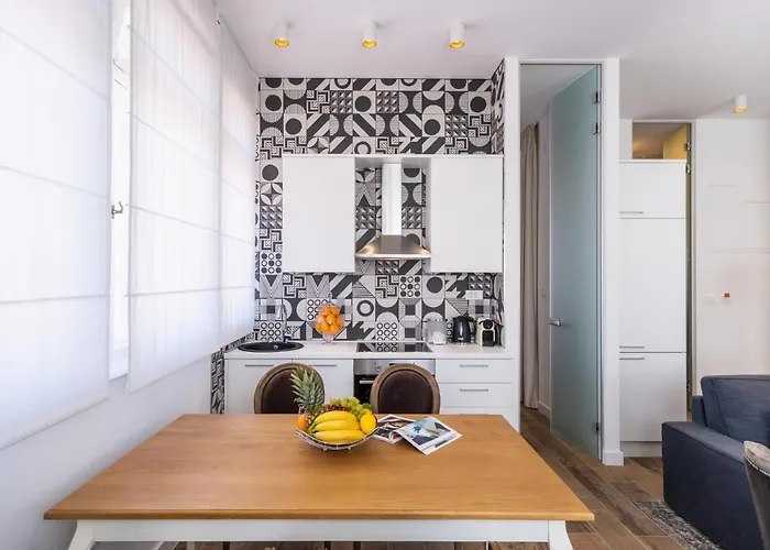 Ah Design Deluxe Apartment