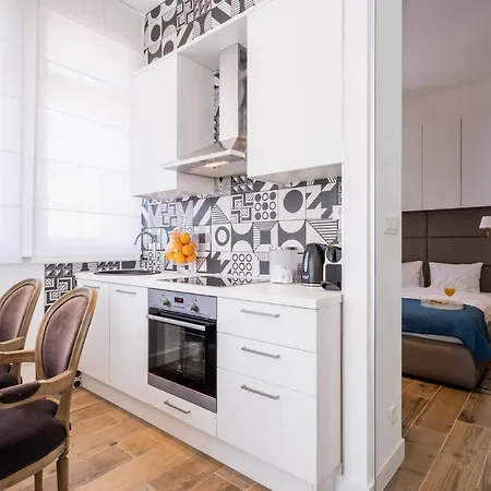 Ah Design Deluxe Appartement *